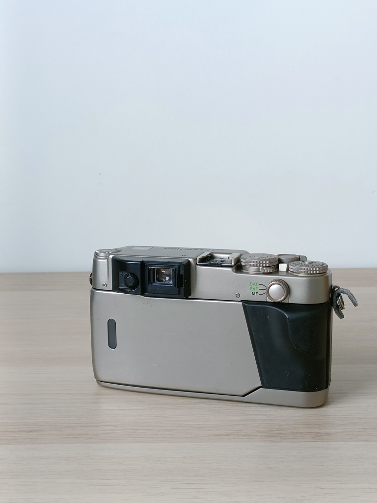 Contax G2 