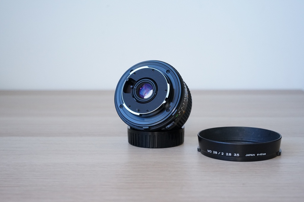 Minolta MD 28mm F3.5 + Pare soleil