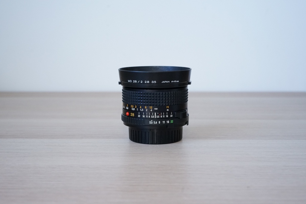 Minolta MD 28mm F3.5 + Pare soleil
