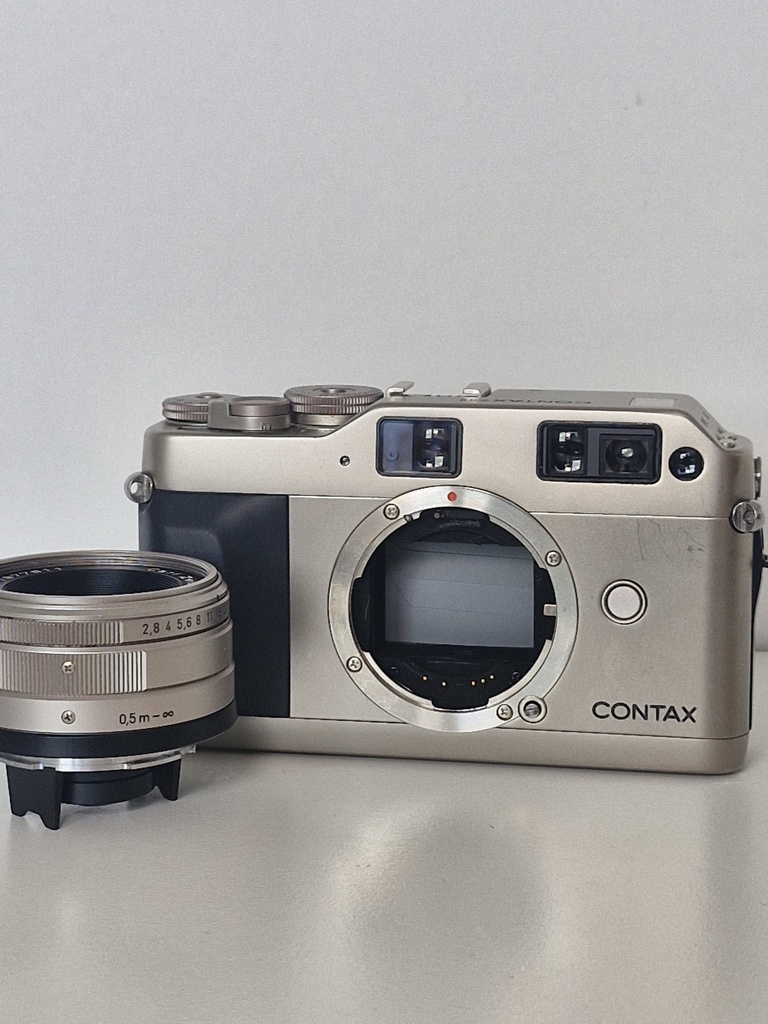 Contax G1 Green label + 28mm f2.8 Biogon