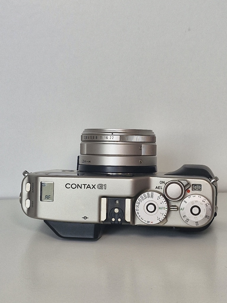 Contax G1 Green label + 28mm f2.8 Biogon