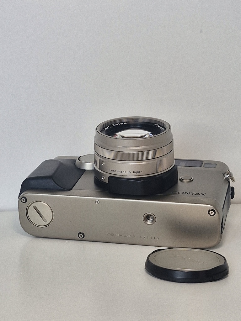 Contax G2 + Planar 45mm f2 Revisé