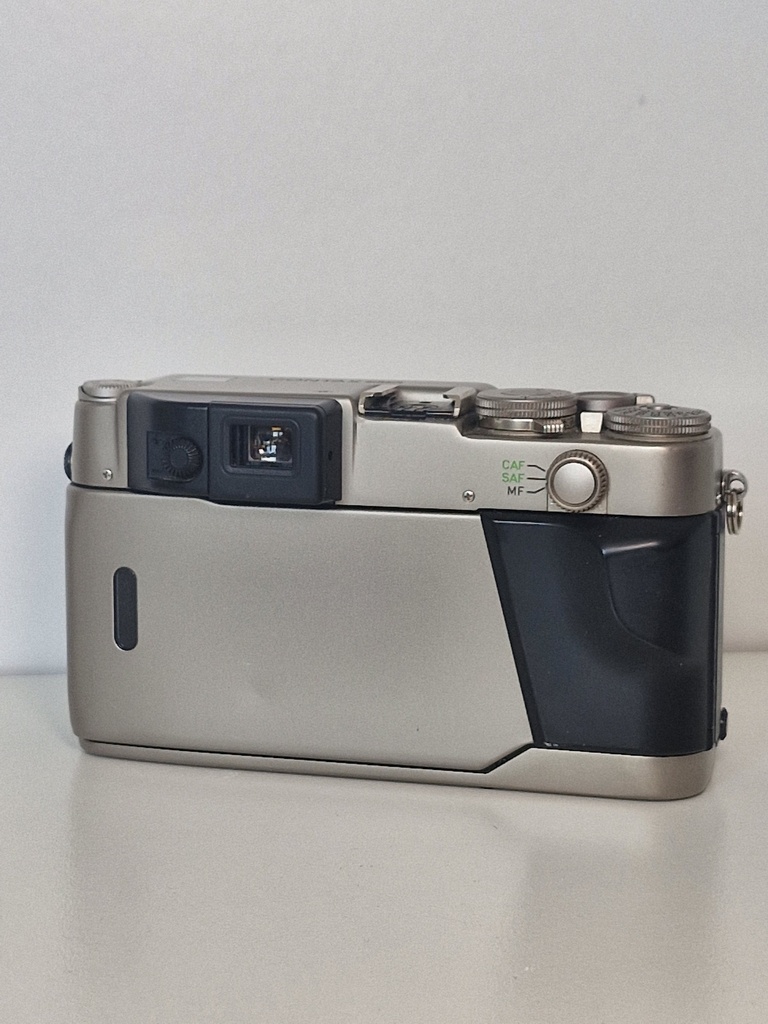 Contax G2 + Planar 45mm f2 Revisé