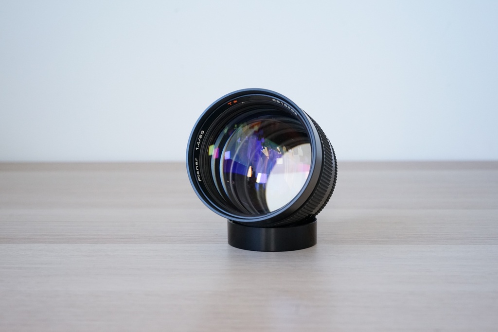 Carl Zeiss 85mm f1.4 Planar T*