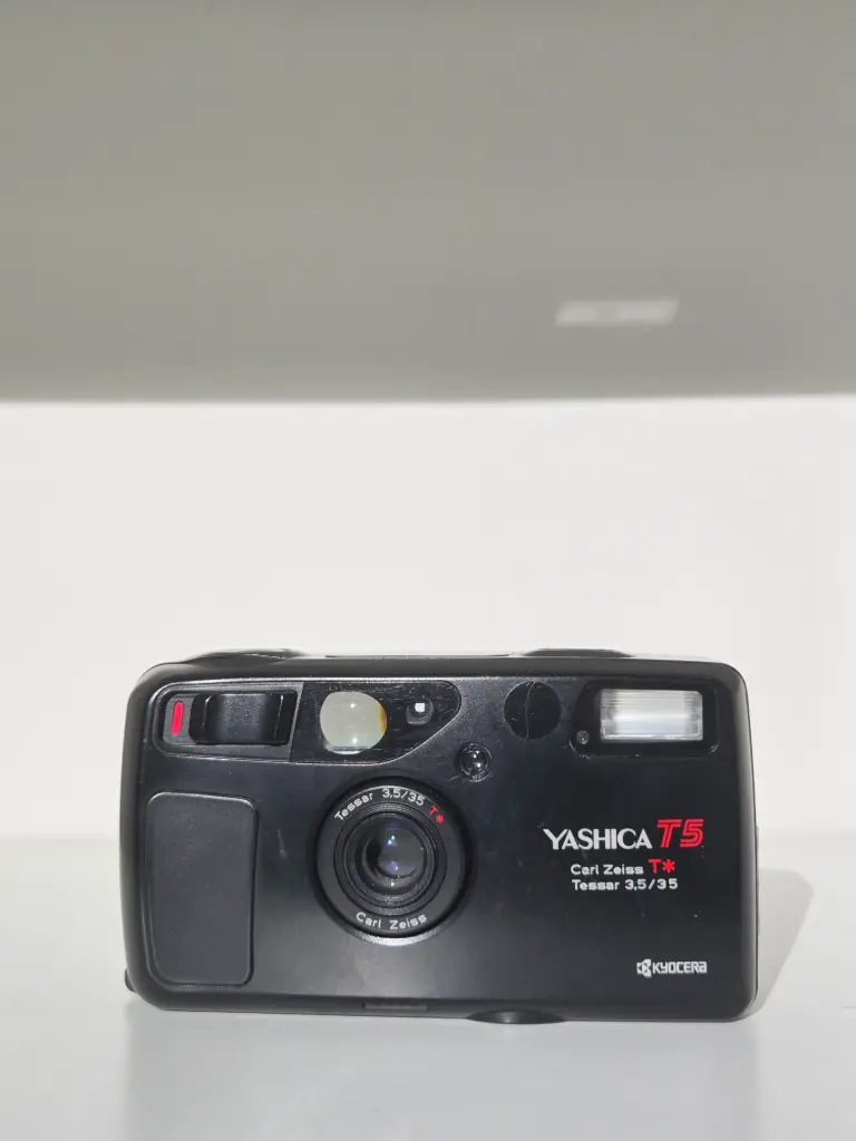 Yashica T5 + Housse