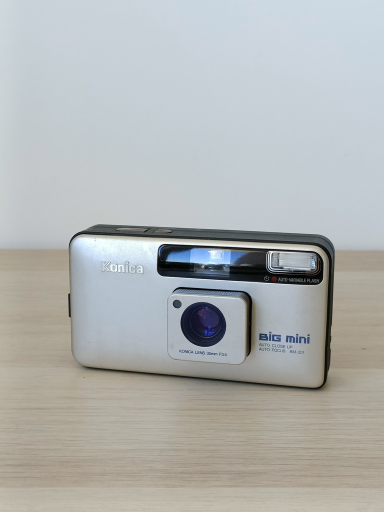 Konica Big Mini BM-201 Gris Clair Révisé S/N : 1637825